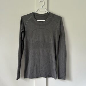 LULULEMON Swiftly Tech Long-Sleeve (size 8)